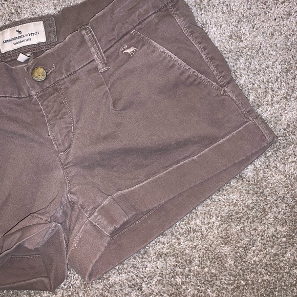 Abercrombie & Fitch Dark Brown shorts size 2 - Picture 5 of 11